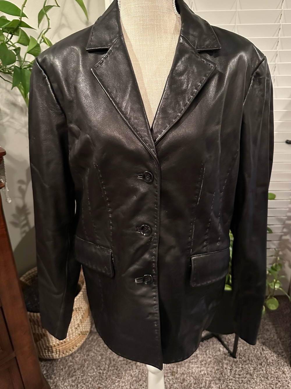 Vintage Classic Black Leather Women's Blazer Jacket